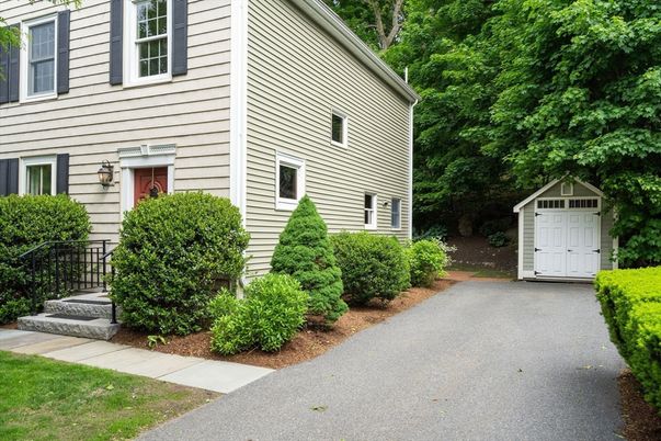 Detached Garage, Exterior