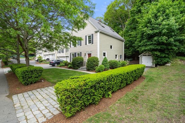 Backyard, Detached Garage, Exterior