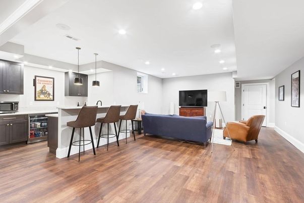 Interior, Kitchen, Living room, Pendant Lights, Recessed Lighting, Wood Texture Flooring