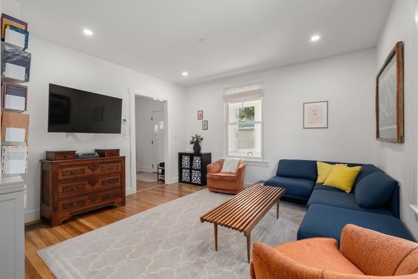 Interior, Living room, Recessed Lighting, Wood Texture Flooring