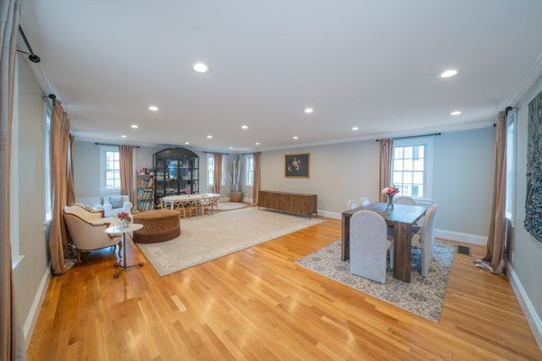 Dining room, Interior, Living room, Recessed Lighting, Wood Texture Flooring