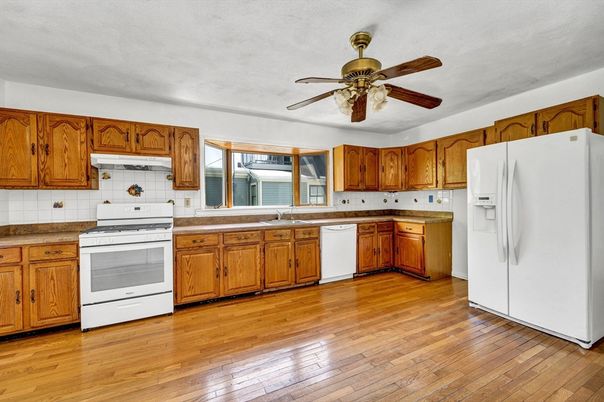 Interior, Kitchen, Wood Texture Flooring