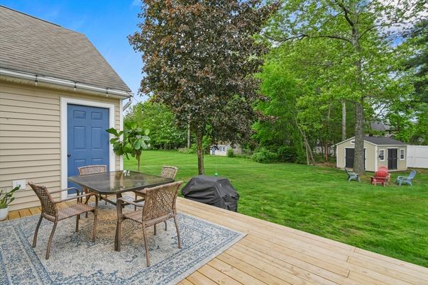 Backyard, Detached Garage, Exterior