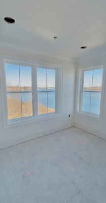 Empty room, Interior, Recessed Lighting, Water