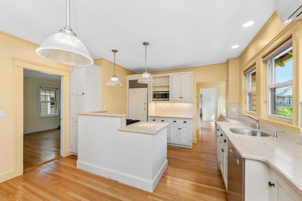 Interior, Kitchen, Pendant Lights, Recessed Lighting, Wood Texture Flooring