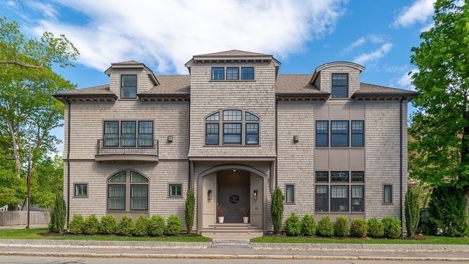 Exterior, Facade, Brick Facade, French Provincial