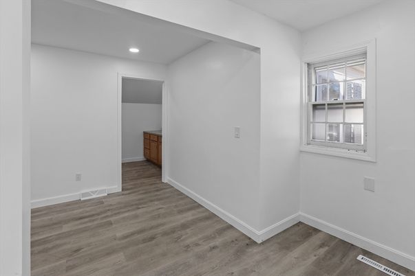Empty room, Interior, Recessed Lighting, Wood Texture Flooring