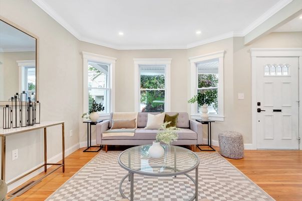 Interior, Living room, Recessed Lighting, Wood Texture Flooring