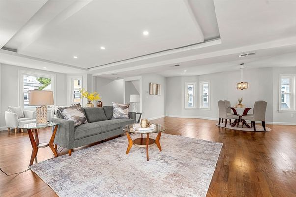 Dining room, Interior, Living room, Pendant Lights, Recessed Lighting, Wood Texture Flooring