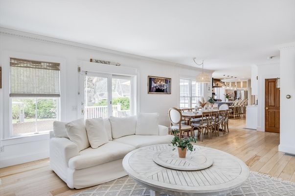 Dining room, Interior, Kitchen, Living room, Pendant Lights, Wood Texture Flooring