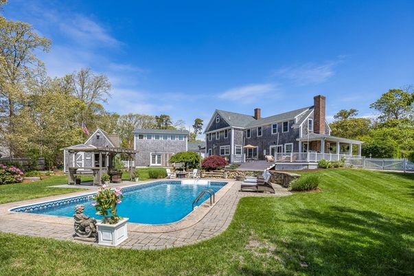 Backyard, Exterior, Pool