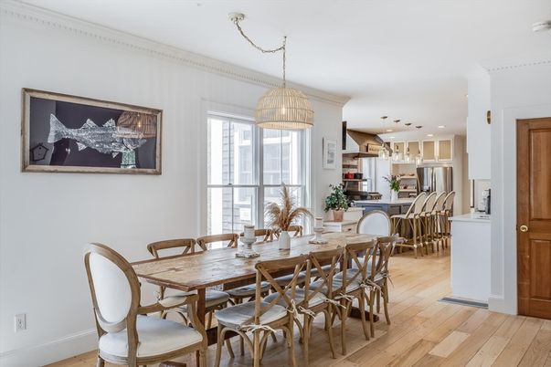 Dining room, Interior, Kitchen, Pendant Lights, Recessed Lighting, Wood Texture Flooring