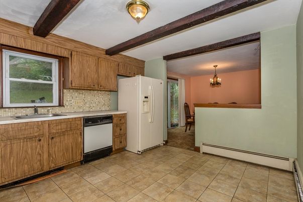 Chandelier, Dining room, Interior, Kitchen, Wooden Beams