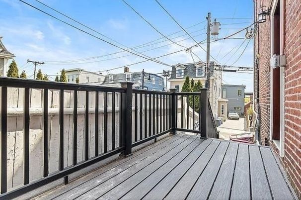 Exterior, Wood Texture Flooring
