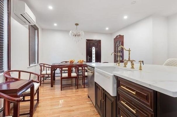 Chandelier, Dining room, Interior, Kitchen, Recessed Lighting, Wood Texture Flooring