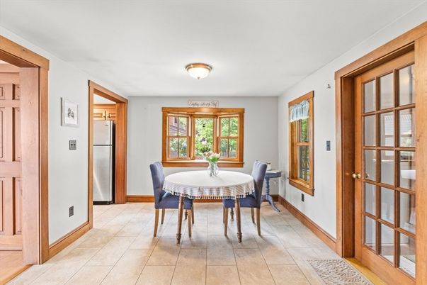 Dining room, Interior