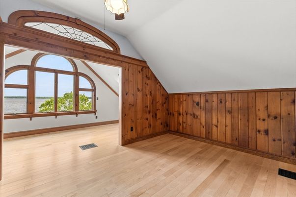Empty room, Interior, Water, Wood Texture Flooring, Wooden Walls