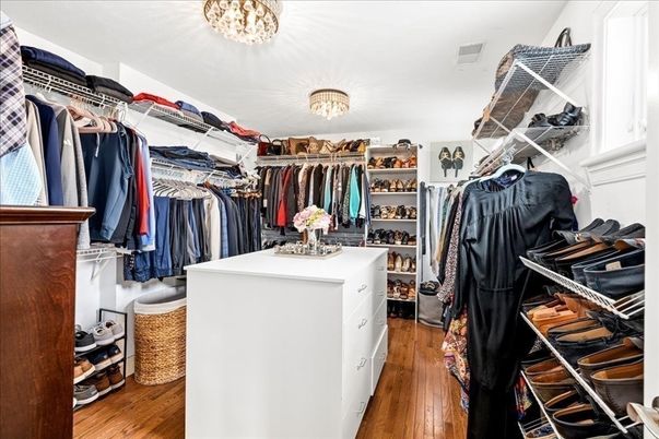 Interior, Walk-in Closets, Wood Texture Flooring