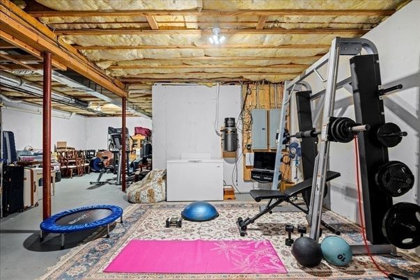Fitness Equipment, Interior, Wooden Beams