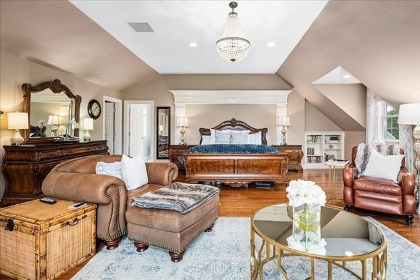 Bedroom, Interior, Living room, Piano, Recessed Lighting, Wood Texture Flooring