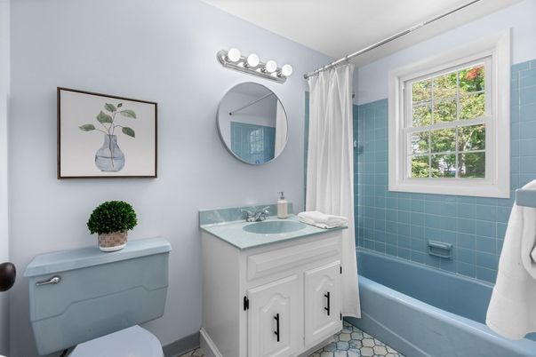 Bathroom, Interior