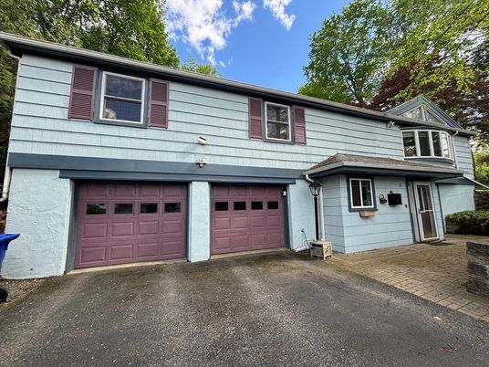 Attached, Exterior, Facade, Raised Ranch