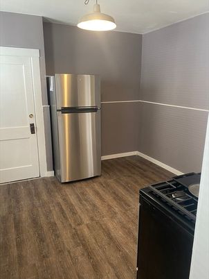 Interior, Kitchen, Pendant Lights, Wood Texture Flooring