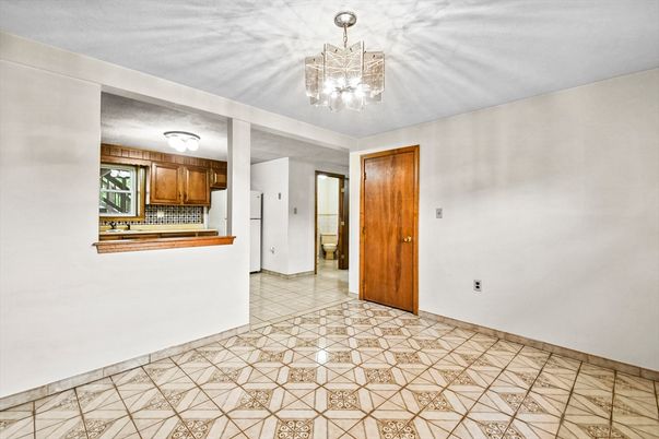 Chandelier, Empty room, Interior