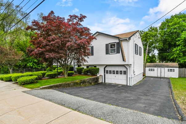Attached, Exterior, Facade, Raised Ranch