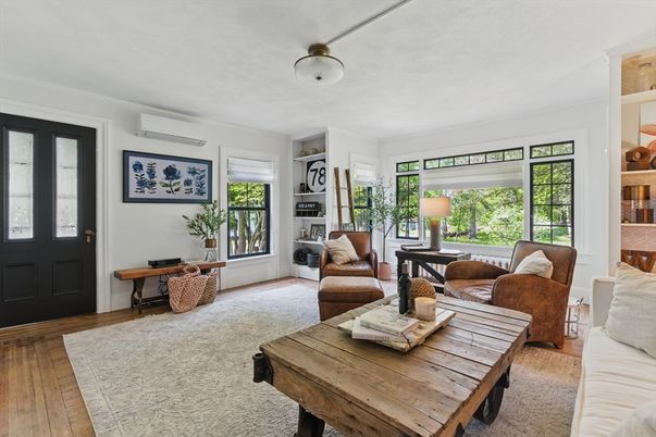 Dining room, Interior, Living room, Wood Texture Flooring