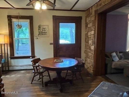 Dining room, Interior, Wood Texture Flooring