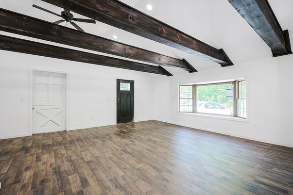 Empty room, Interior, Recessed Lighting, Wooden Beams, Wood Texture Flooring