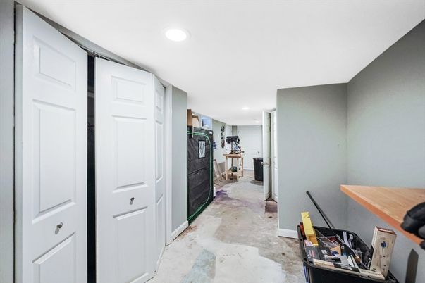 Interior, Recessed Lighting