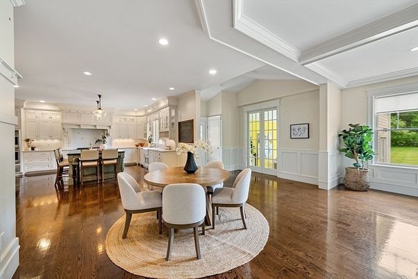 Dining room, Interior, Kitchen, Pendant Lights, Recessed Lighting, Wood Texture Flooring