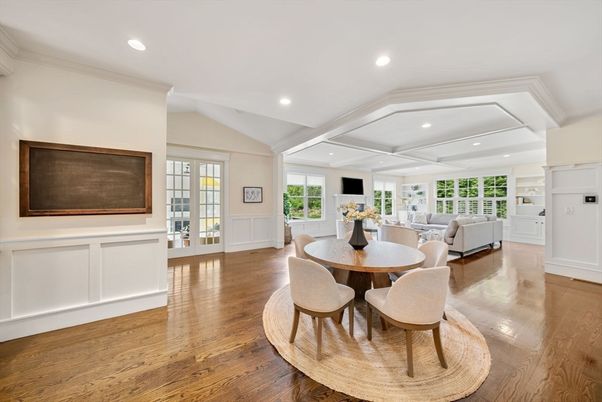 Dining room, Interior, Living room, Recessed Lighting, Wood Texture Flooring