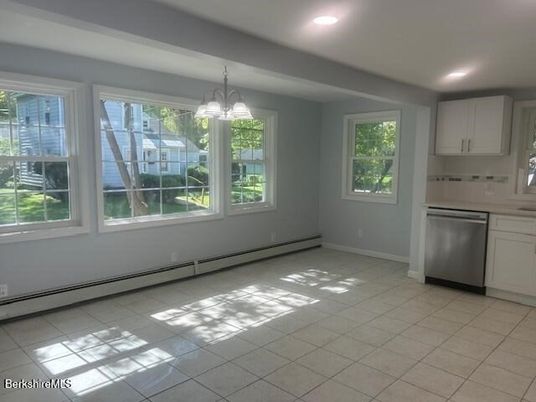 Interior, Kitchen, Pendant Lights, Recessed Lighting