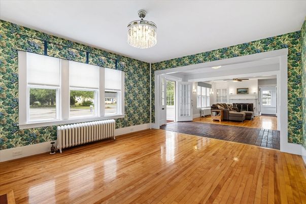 Chandelier, Interior, Wood Texture Flooring