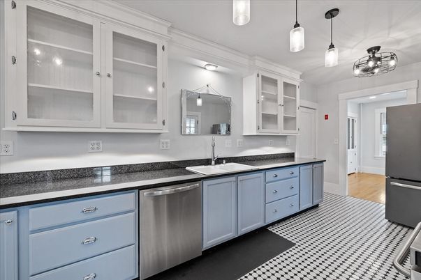 Interior, Kitchen, Pendant Lights, Stainless Steel Appliances