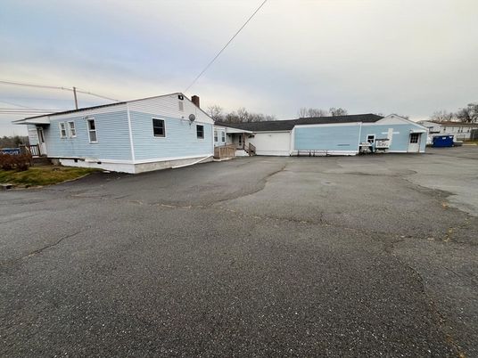 Detached Garage, Exterior