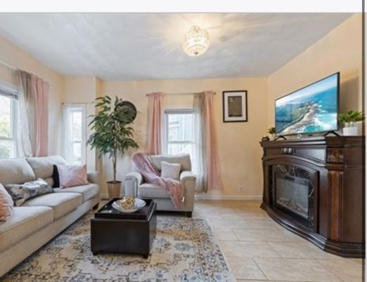 Chandelier, Fireplace, Interior, Living room