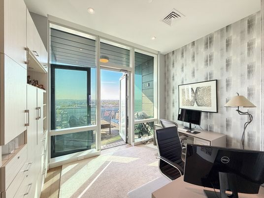 Home Office, Interior, Recessed Lighting, Water