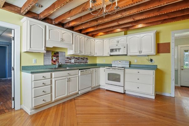 Chandelier, Interior, Kitchen, Wooden Beams, Wood Texture Flooring