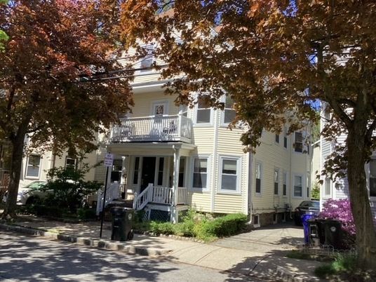Exterior, Facade, Queen Anne Victorian