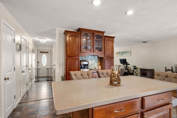 Fitness Equipment, Interior, Kitchen, Living room, Recessed Lighting