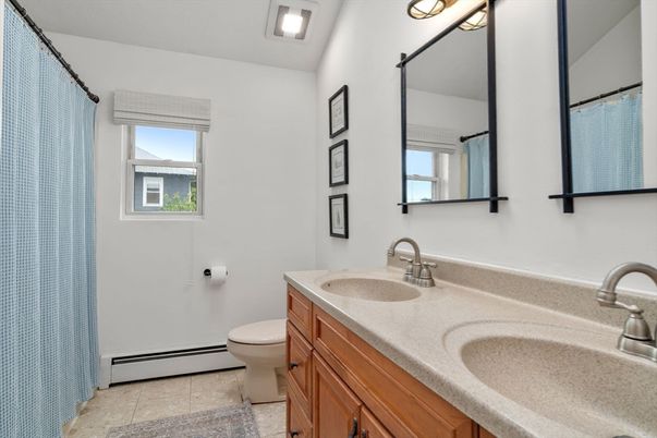 Bathroom, Dual Sink Vanities, Interior