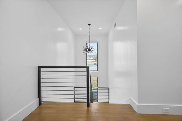 Interior, Pendant Lights, Recessed Lighting, Wood Texture Flooring