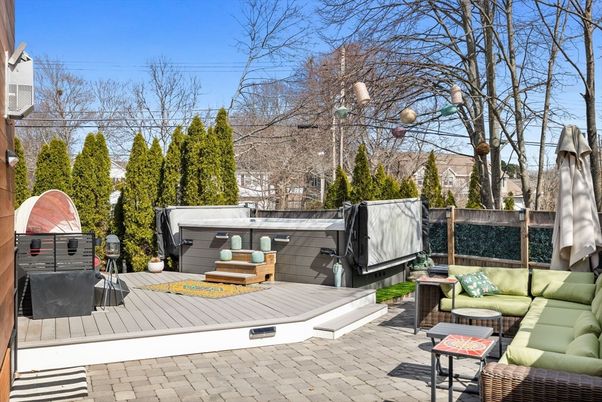Exterior, Hot Tub
