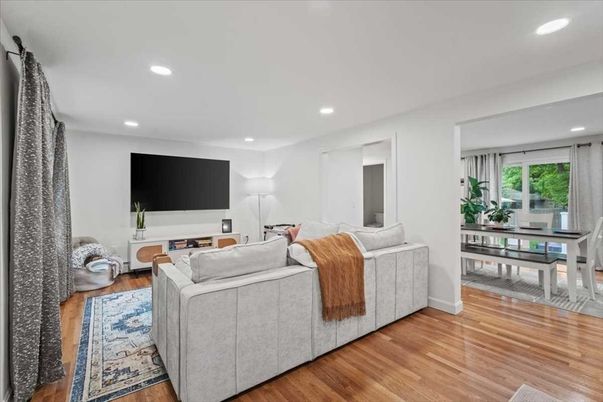 Dining room, Interior, Living room, Recessed Lighting, Wood Texture Flooring