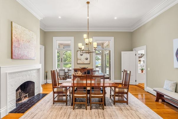 Chandelier, Dining room, Fireplace, Interior, Recessed Lighting, Wood Texture Flooring