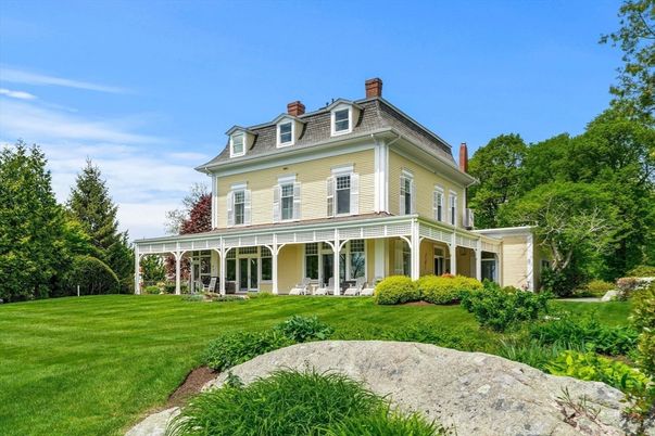 Backyard, Exterior, Facade, Georgian